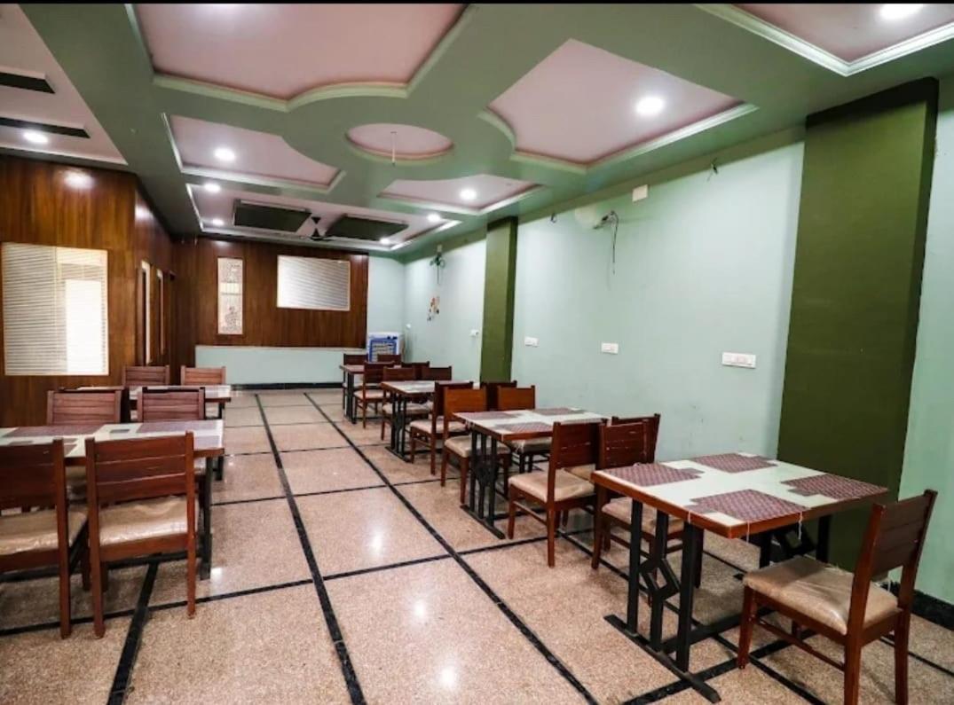 Hotel Laakhan By Ghumo Udaipur Esterno foto