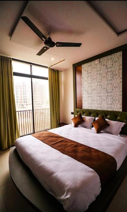 Hotel Laakhan By Ghumo Udaipur Esterno foto