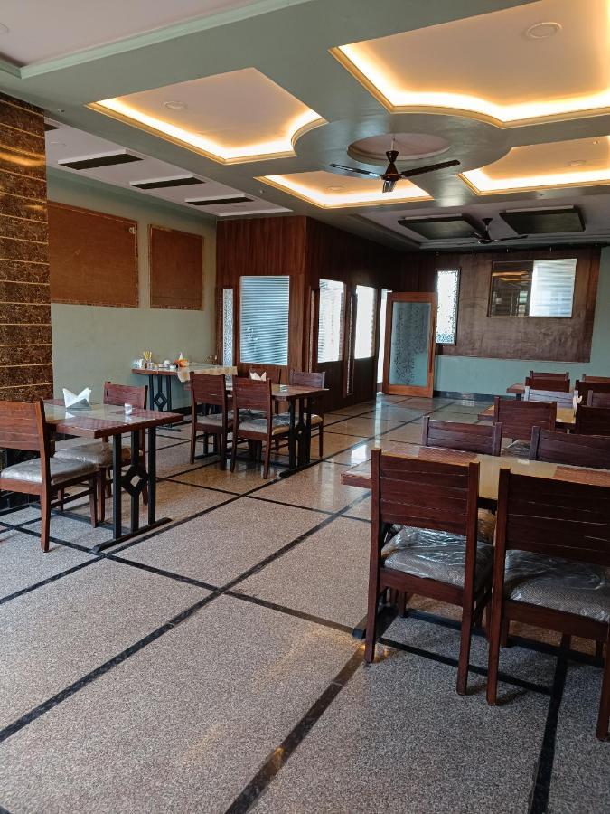 Hotel Laakhan By Ghumo Udaipur Esterno foto