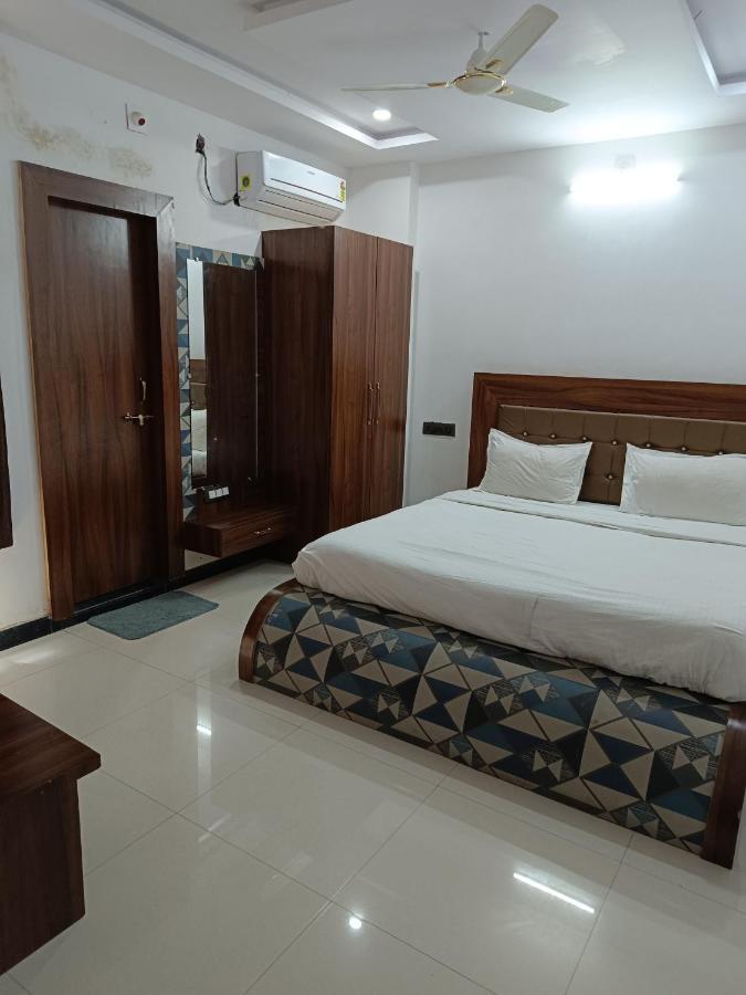Hotel Laakhan By Ghumo Udaipur Esterno foto